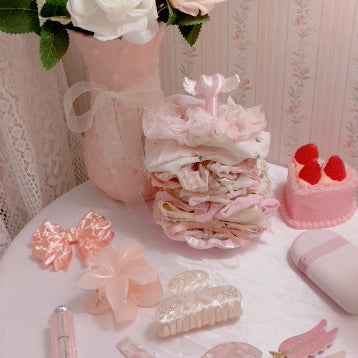 The Little Ribbon Garden — Scrunchie Organizer